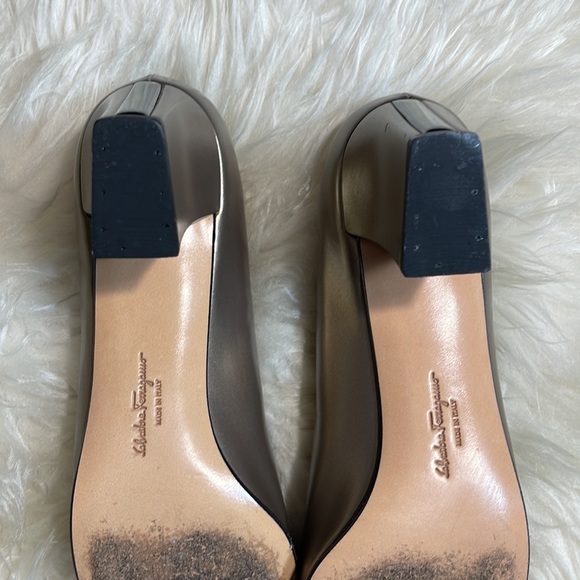 Salvatore Ferragamo heels - Picture 4 of 5